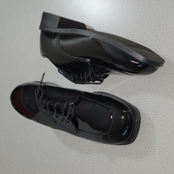 Gateway Patent Tuxedo - Dress Shoes -Size 10 WW - Picture 2 of 7